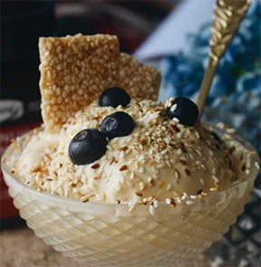 Mānuka honey ice cream